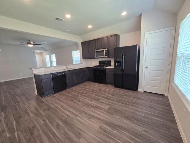 2390 Tavo Trail Drive, Conroe, TX 77301
