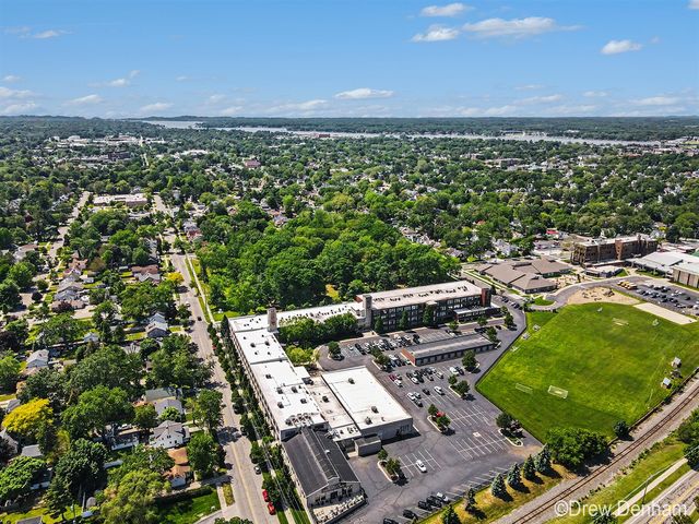 533 Columbia Avenue 007, Holland, MI 49423