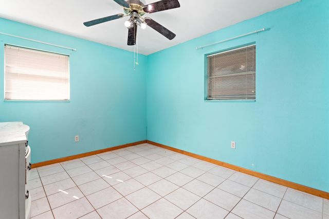 2522 10th Street, Port Neches, TX 77651