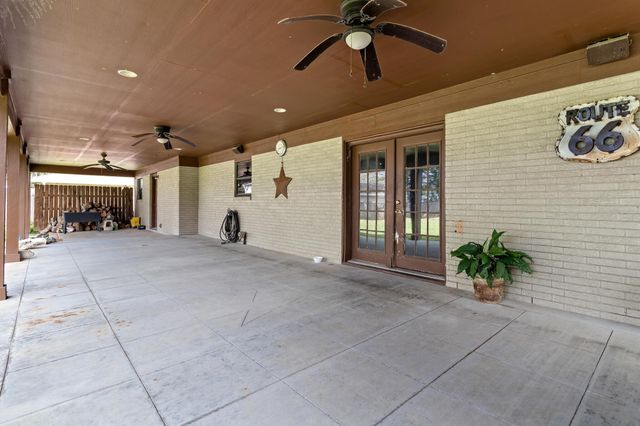 2522 10th Street, Port Neches, TX 77651