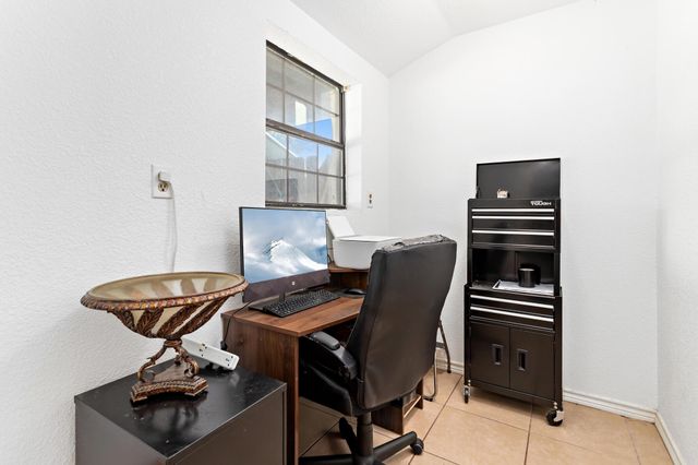 2522 10th Street, Port Neches, TX 77651