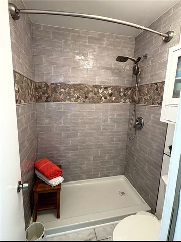 6924 Hyde Park Drive 106, San Diego, CA 92119