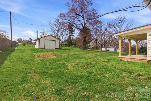 1409 Conway Drive, Granite Falls, NC 28630