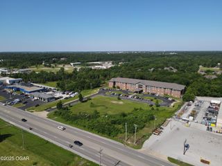 1310 N Range Line Road, Joplin, MO 64801
