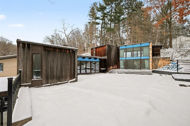 1443 Mount Mercy Drive, Grand Rapids, MI 49504