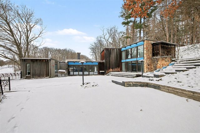 1443 Mount Mercy Drive, Grand Rapids, MI 49504