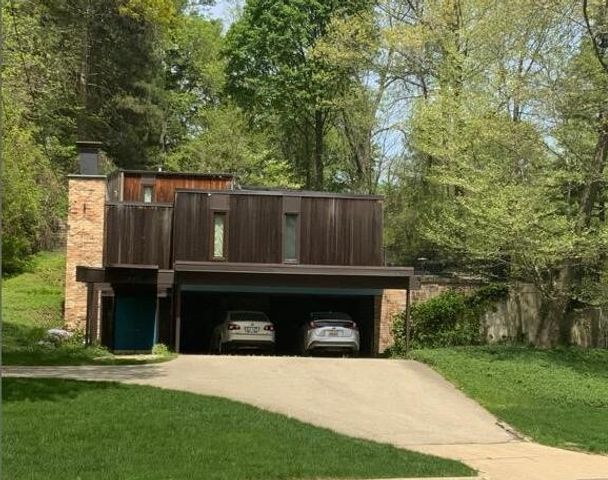 1443 Mount Mercy Drive, Grand Rapids, MI 49504