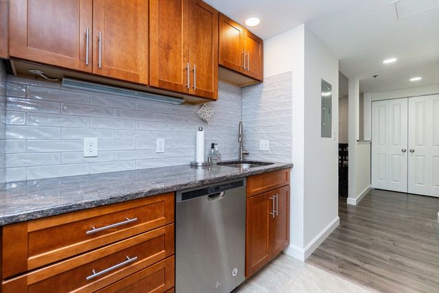 8-12 Museum Way 312, Cambridge, MA 02141