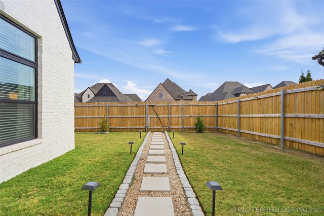 14510 E 80th Street North, Owasso, OK 74055