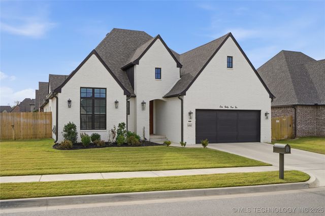 14510 E 80th Street North, Owasso, OK 74055