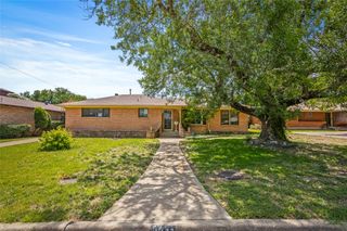 5403 Fox Hill Lane, Dallas, TX 75232