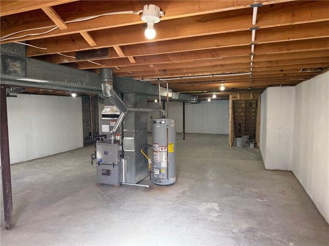 240 SE 131st Road, Warrensburg, MO 64093