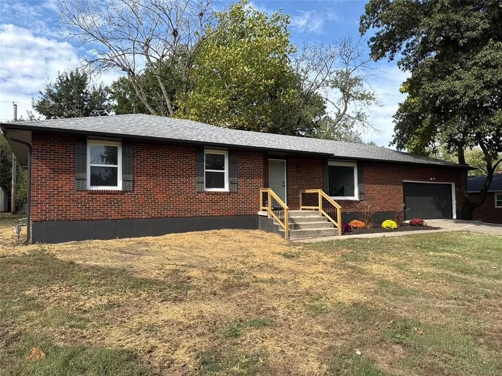 240 SE 131st Road, Warrensburg, MO 64093