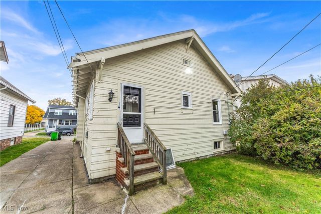 9435 Dorothy Avenue, Garfield Heights, OH 44125