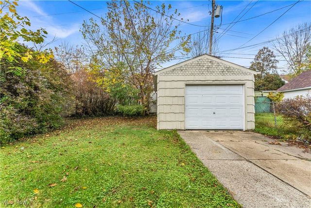 9435 Dorothy Avenue, Garfield Heights, OH 44125