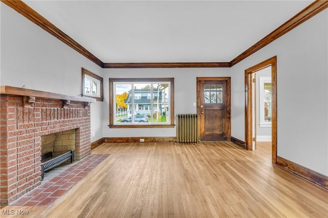 9435 Dorothy Avenue, Garfield Heights, OH 44125