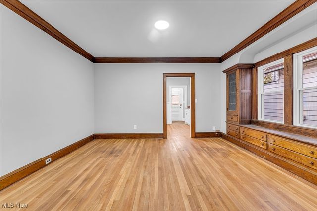 9435 Dorothy Avenue, Garfield Heights, OH 44125