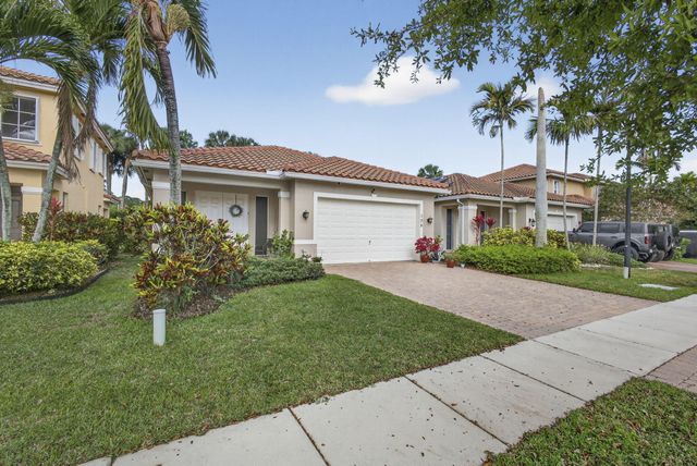 135 Atwell Drive, West Palm Beach, FL 33411