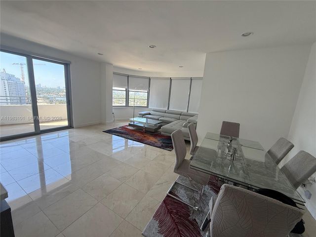 5555 Collins Ave 17A, Miami Beach, FL 33140