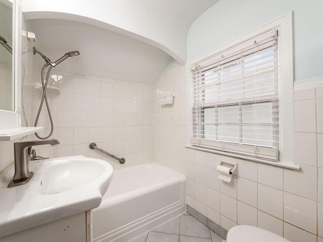 495 Northview Drive, Bexley, OH 43209