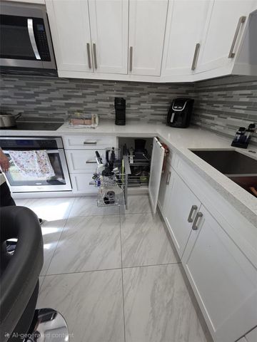 8544 NW 140th Ter 1003, Miami Lakes, FL 33016