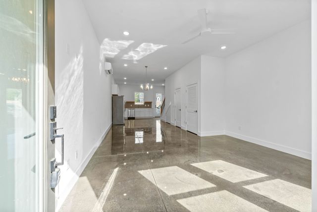 688 Anderson Ln, Madison, TN 37115