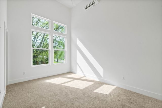 688 Anderson Ln, Madison, TN 37115