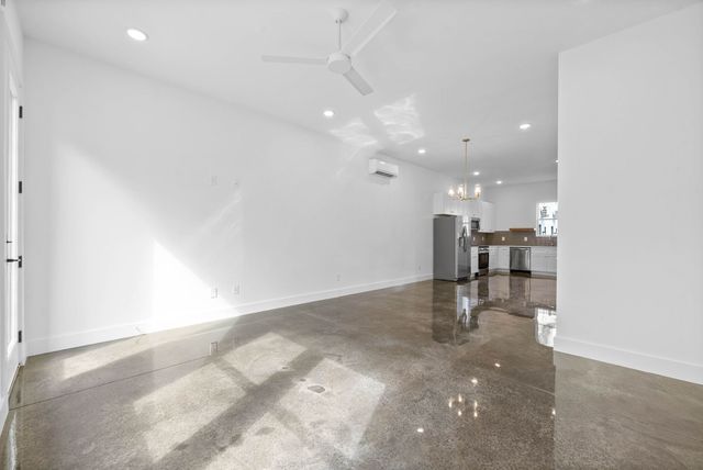 688 Anderson Ln, Madison, TN 37115