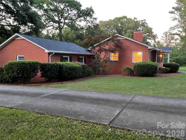 136 Gum Branch Road, Charlotte, NC 28214