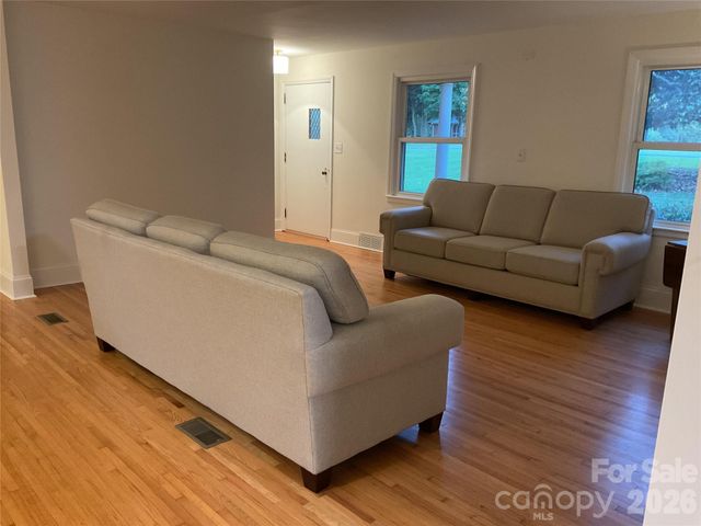 136 Gum Branch Road, Charlotte, NC 28214