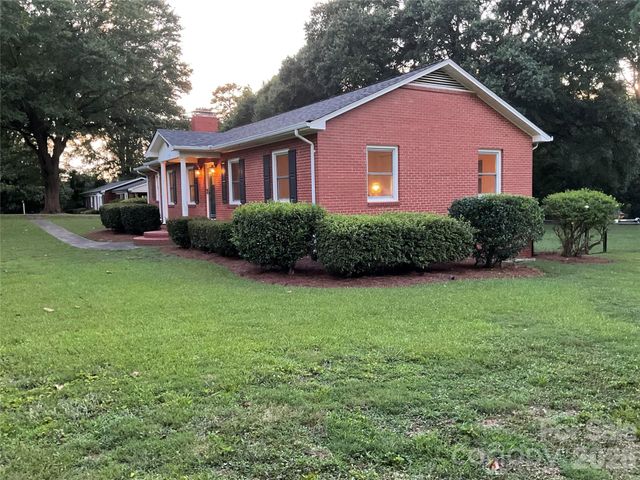 136 Gum Branch Road, Charlotte, NC 28214