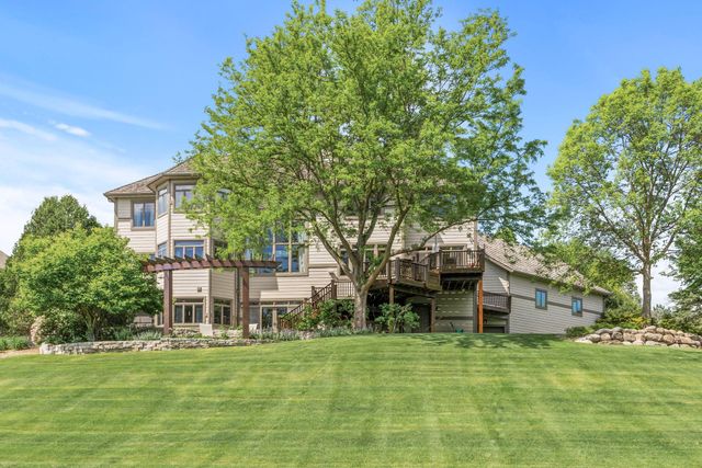 1595 River Shore Drive, Hastings, MN 55033