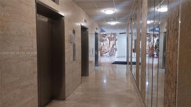 2750 NE 183rd St 1405, Aventura, FL 33160