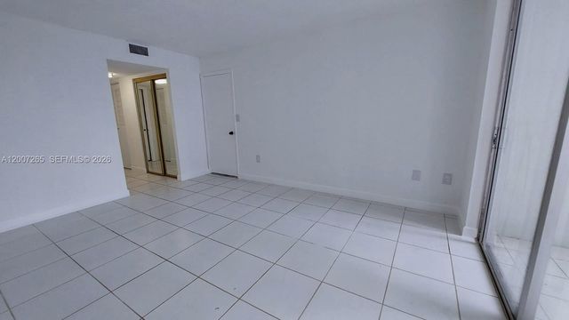 2750 NE 183rd St 1405, Aventura, FL 33160