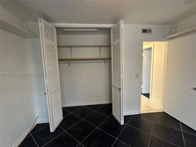 11960 NE 19th Dr 15, North Miami, FL 33181