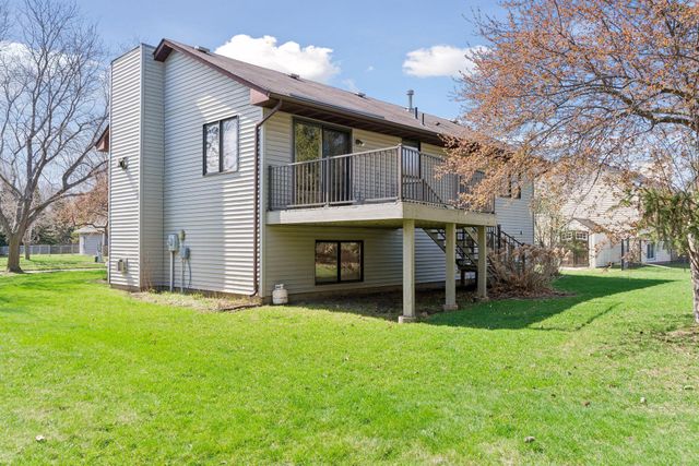 1886 Waterford Lane, Chaska, MN 55318