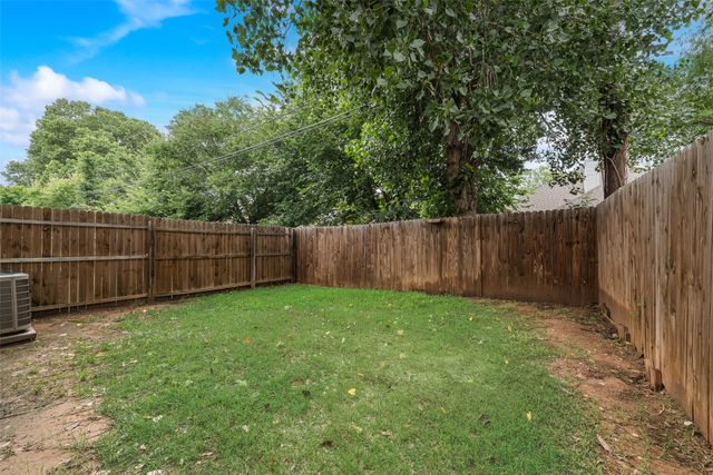 1233 & 1237 Village Garden Drive, Azle, TX 76020