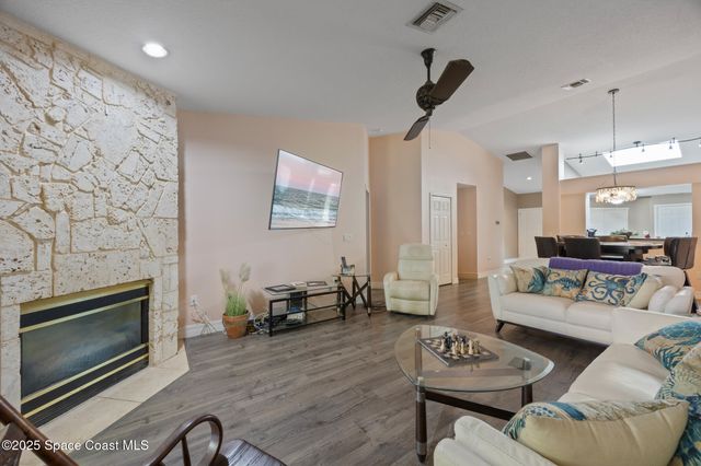 2204 Parkside Place, Indian Harbour Beach, FL 32937