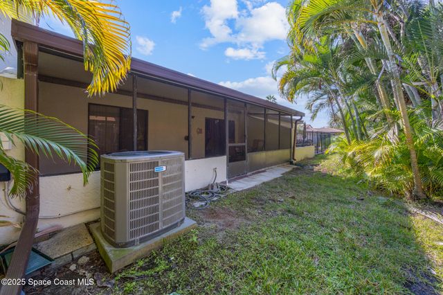 2204 Parkside Place, Indian Harbour Beach, FL 32937