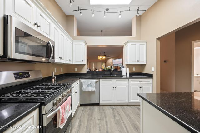 2204 Parkside Place, Indian Harbour Beach, FL 32937