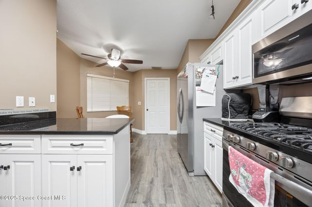 2204 Parkside Place, Indian Harbour Beach, FL 32937