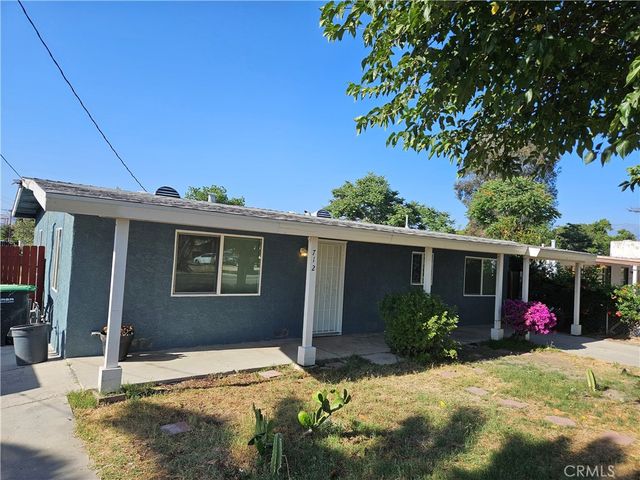 712 E Whittier, Hemet, CA 92543