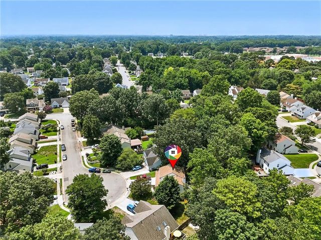 11 Pin Oak CT, Hampton, VA 23666