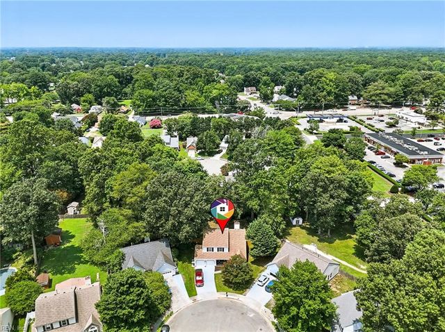 11 Pin Oak CT, Hampton, VA 23666