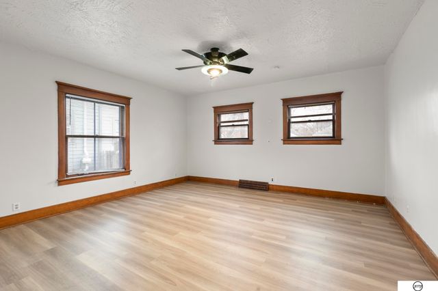 1537 Washington Street, Lincoln, NE 68502