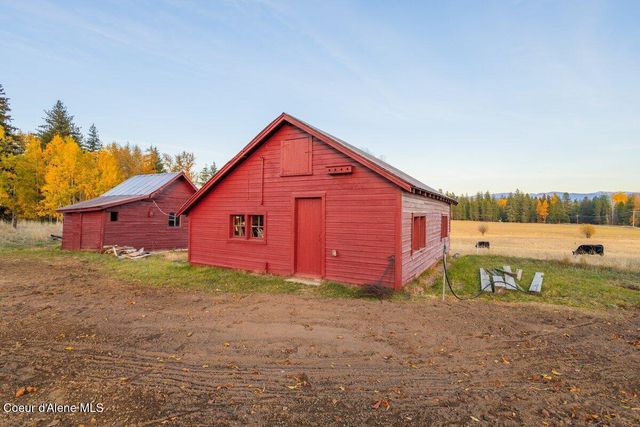 2685 Selle Rd, Sandpoint, ID 83864