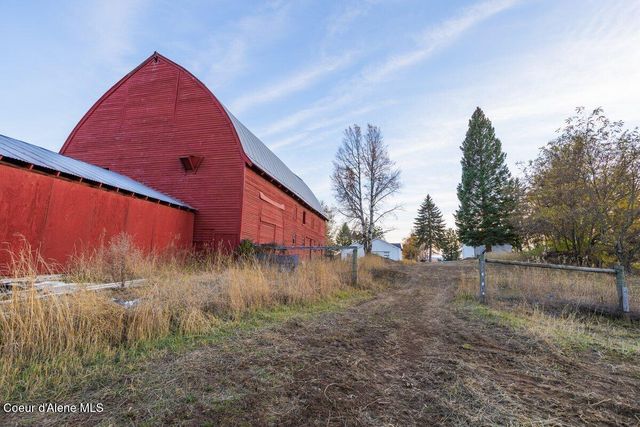 2685 Selle Rd, Sandpoint, ID 83864
