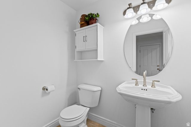 186 N MOUNTAIN VISTAS RD, Kaysville, UT 84037