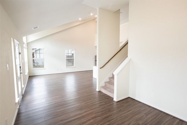 216 N Lynx Trail, Montgomery, TX 77316