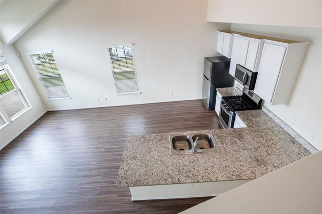 216 N Lynx Trail, Montgomery, TX 77316